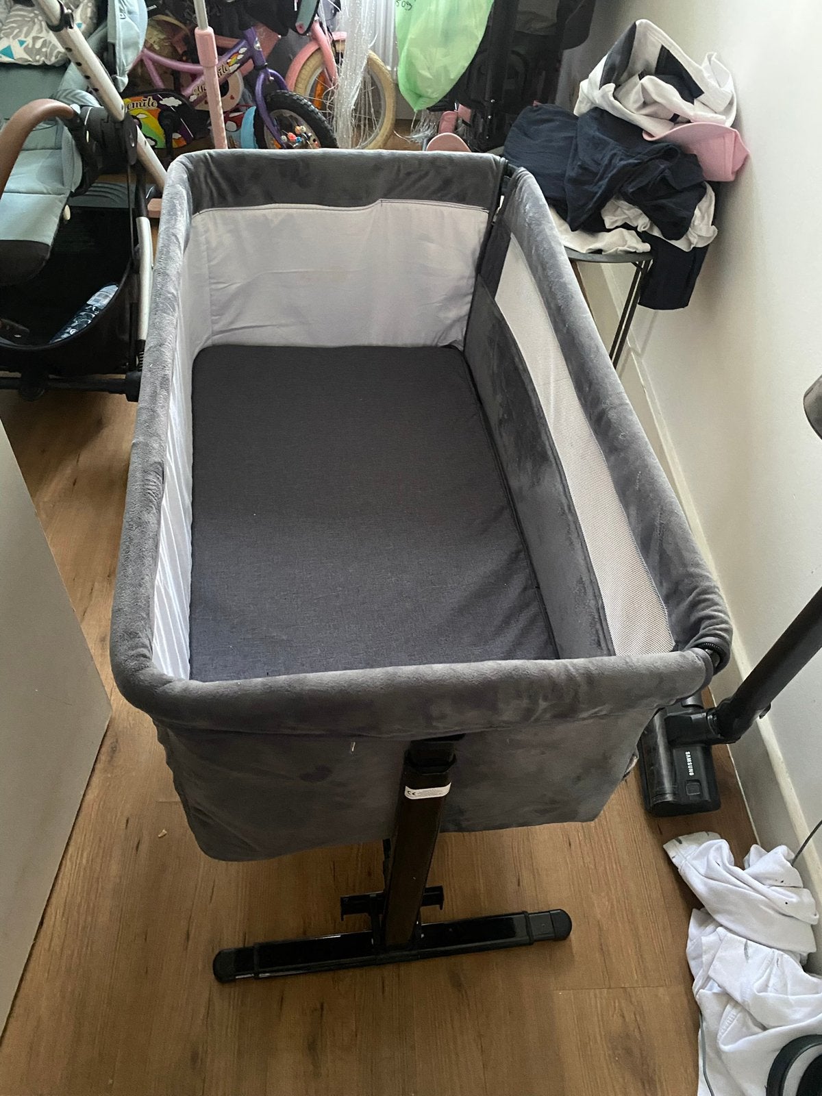Born Lucky Co Sleeper Velvet Grijs - In hoogte  - Tot 12 KG, Ophalen of Verzenden, Zo goed als nieuw