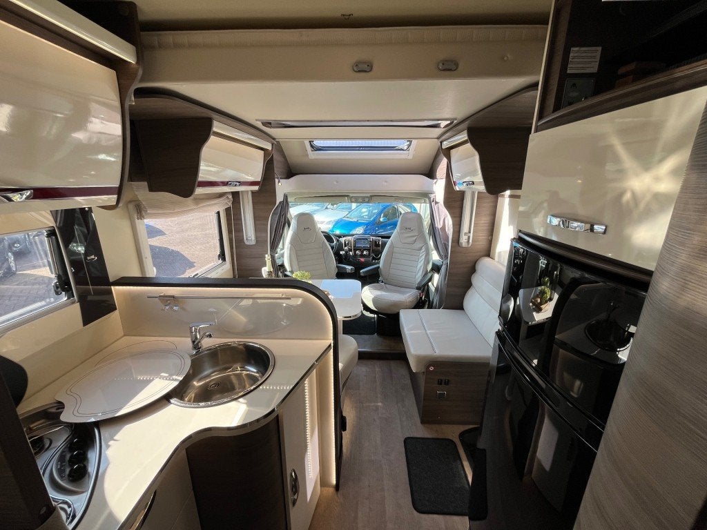 Mclouis Carat 480 G 2x Airco Cruise   Android Queensbed Hefb, McLouis S.r.l., Via Val d’Aosta, 4 loc. Fosci 53036 Poggibonsi (SI) – Italy