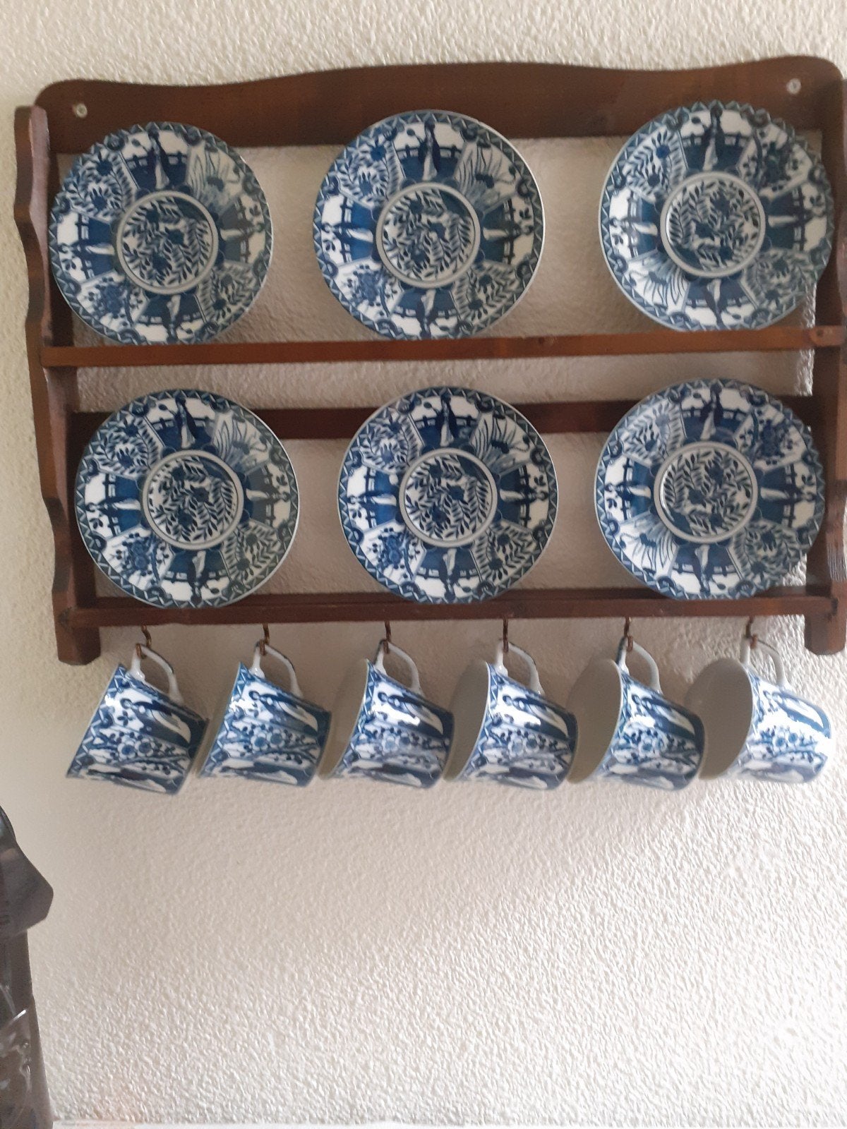 Kop en schotel rekje, Ophalen of Verzenden, Aardewerk, Overige stijlen, Kop(pen) en/of Schotel(s)