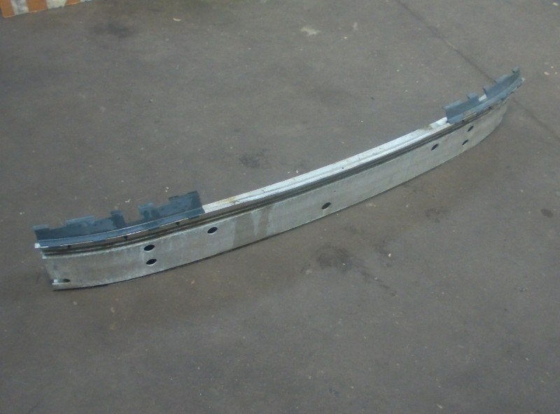 Bumperbalk Voor Volvo 960 I Estate (1990-08/1994-07), Gebruikt, Siegburger Straße 229, Köln 50679, , Duitsland, Info@volvocars.com