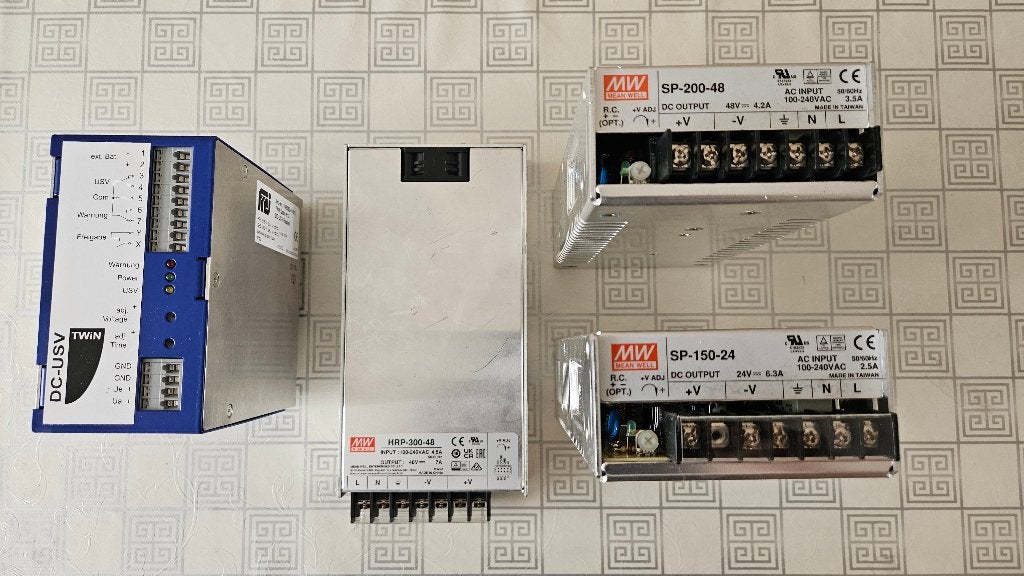 Power Supplies, Ophalen of Verzenden, Zo goed als nieuw