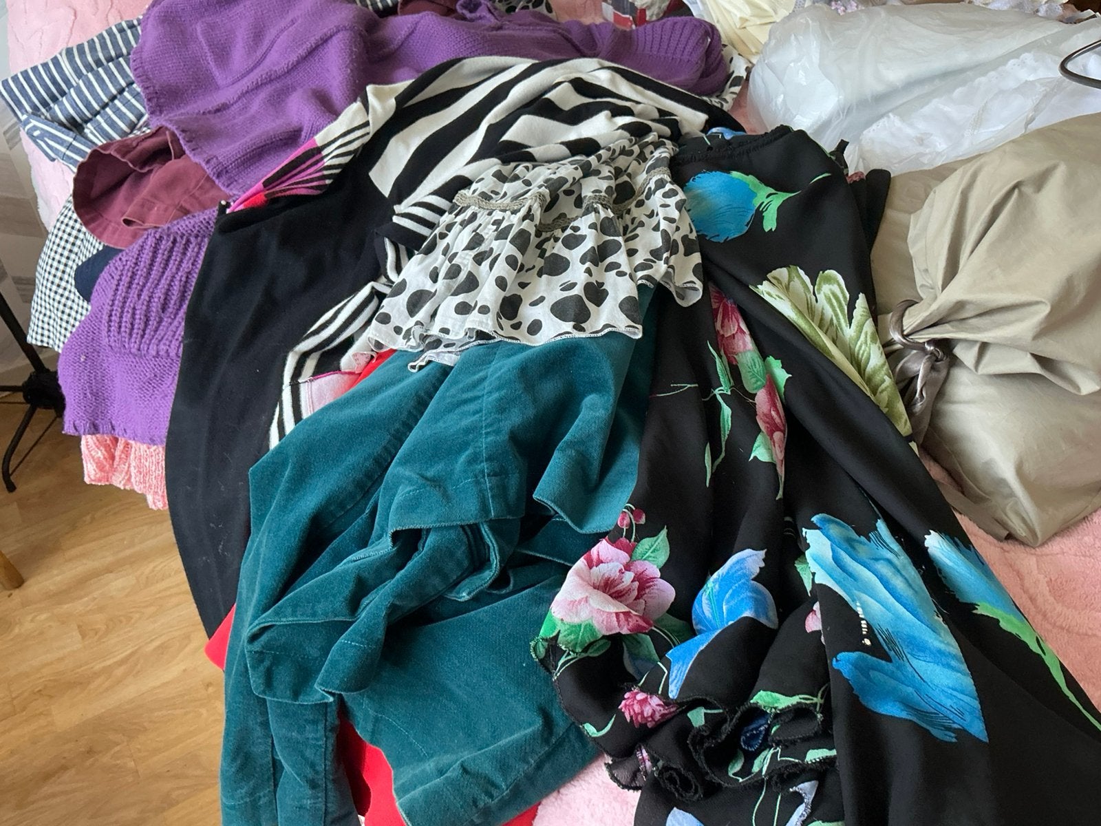 HEEL VEEL DAMES KLEDING 🌺2 VUILNISZAKKEN VOL 🌺ZIE DE INFO, Kleding | Dames, Ophalen of Verzenden, Zo goed als nieuw, Maat 38/40 (M)