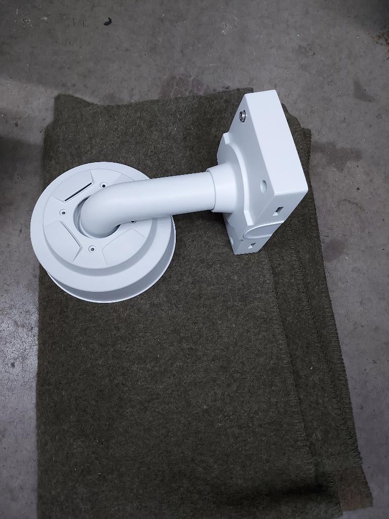 CCTV camera mount, Audio, Tv en Foto, Videobewaking, Ophalen, Zo goed als nieuw
