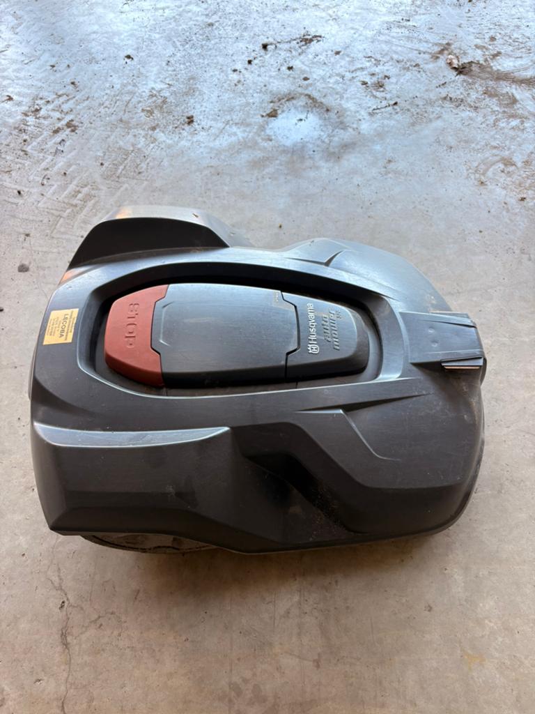 Husqvarna automower 320, Ophalen, Gebruikt, 20 tot 25 cm