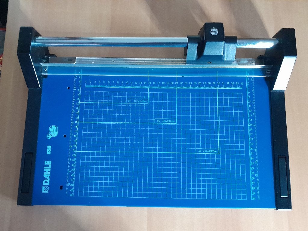 Professionele A3 Dahle Rolsnijmachine Papersnijder type 505, Ophalen, Zo goed als nieuw