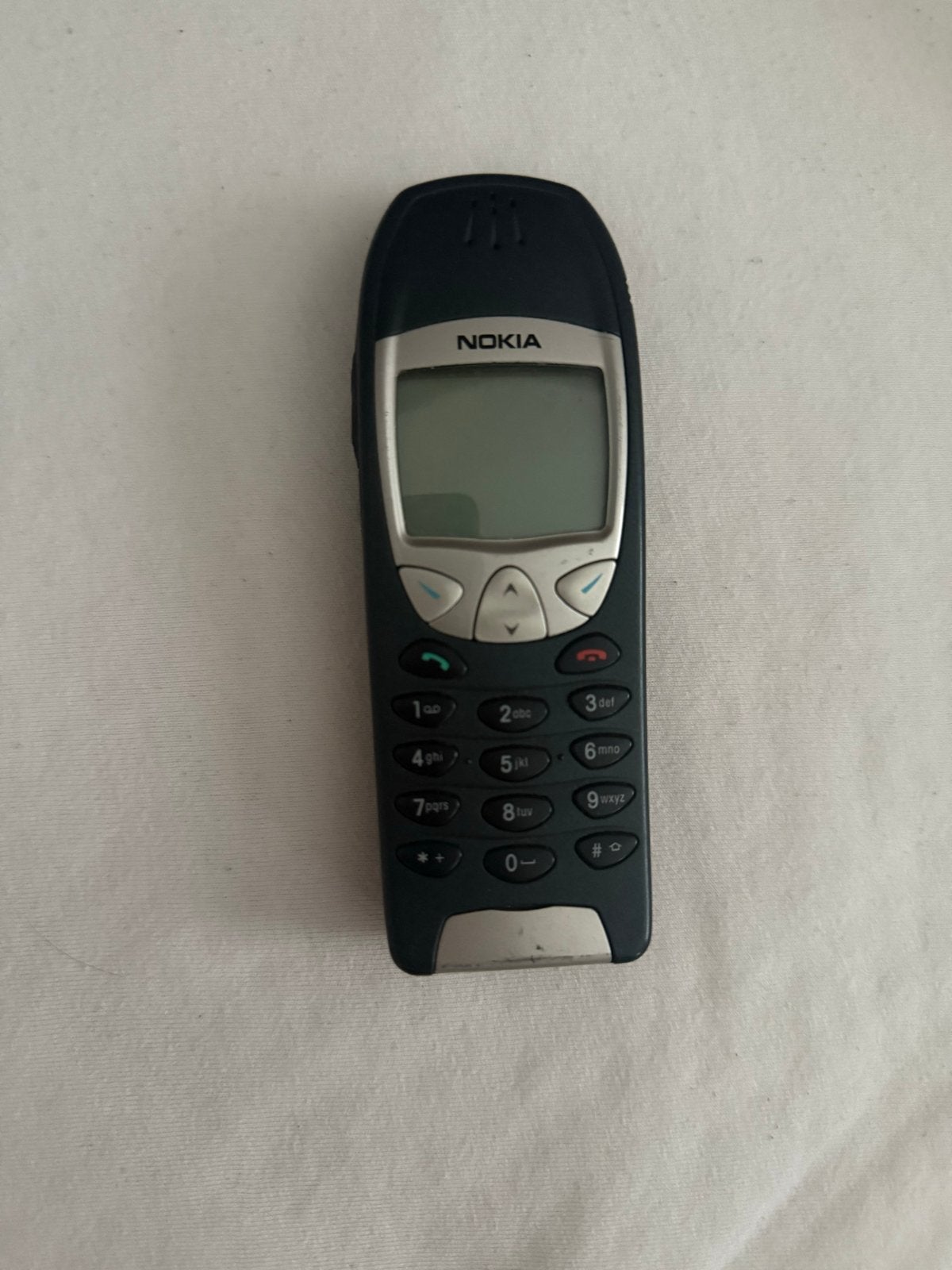 Nokia 3310 - Klassieke mobiele telefoon, Gebruikt, Geen camera, Zwart, Fysiek toetsenbord