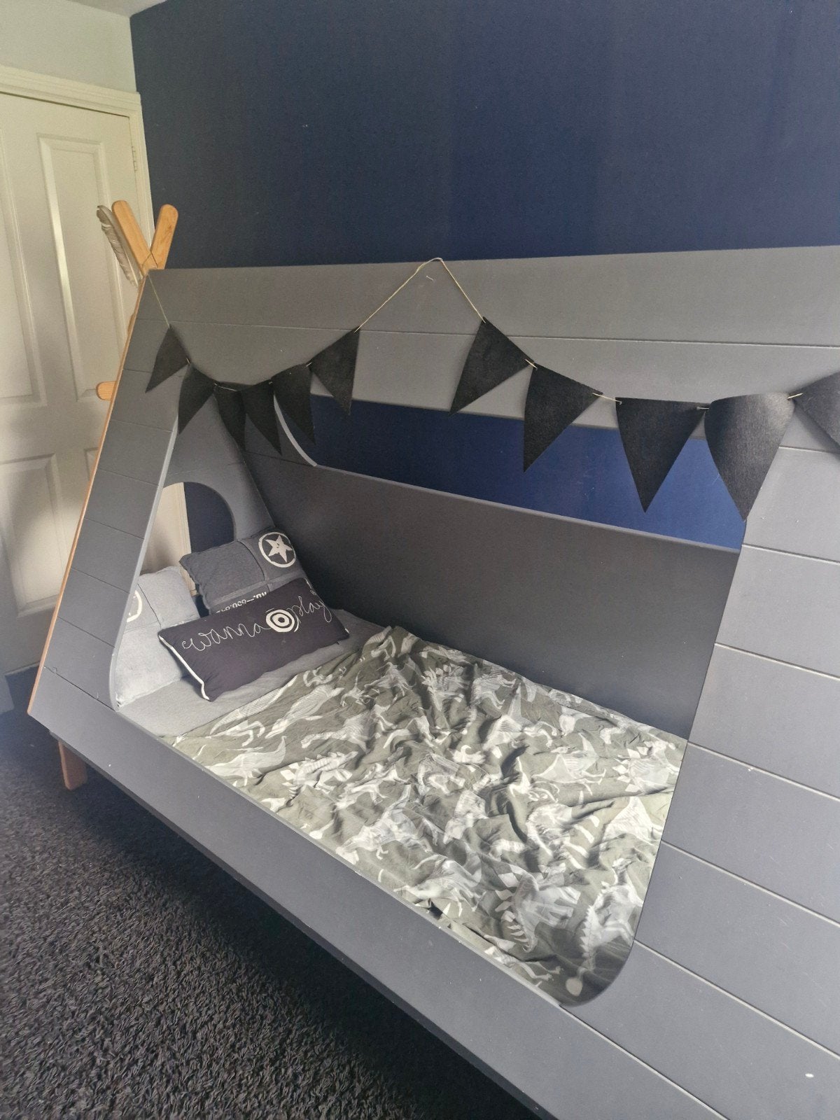 Houten tipi bed voor kinderen, Kinderen en Baby's, Ophalen, Gebruikt, 100 cm of meer, Lattenbodem