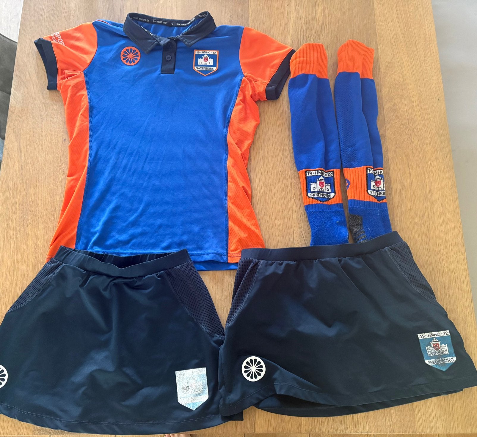 Saxenburg hockey tenue shirt rok sok 164-170 S, Ophalen, Gebruikt, Kleding