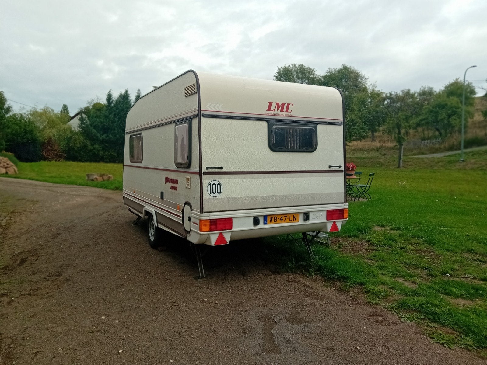 Nette LMC Münsterland Caravan met voorluivel.1989, Caravans en Kamperen, Particulier