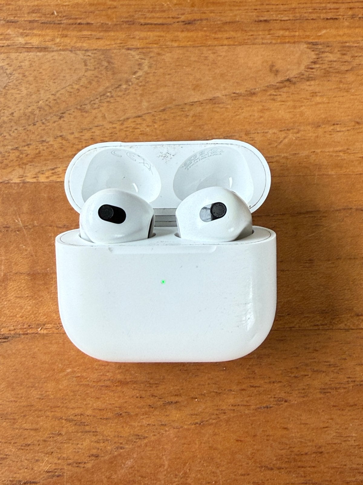 Apple AirPods 3e generatie met MagSafe Oplaadcase + oplader