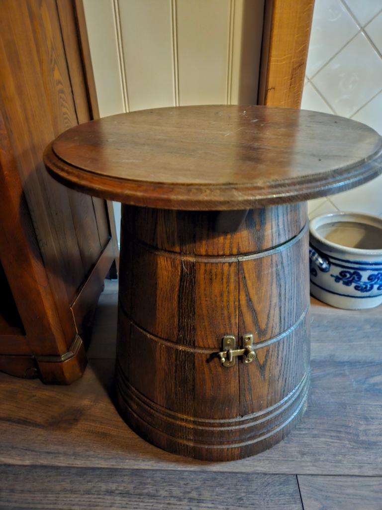 Bijzettafel met opbergruimte evt drankenkastje, Huis en Inrichting, Tafels | Bijzettafels, Minder dan 55 cm, Rond, Hout, Ophalen