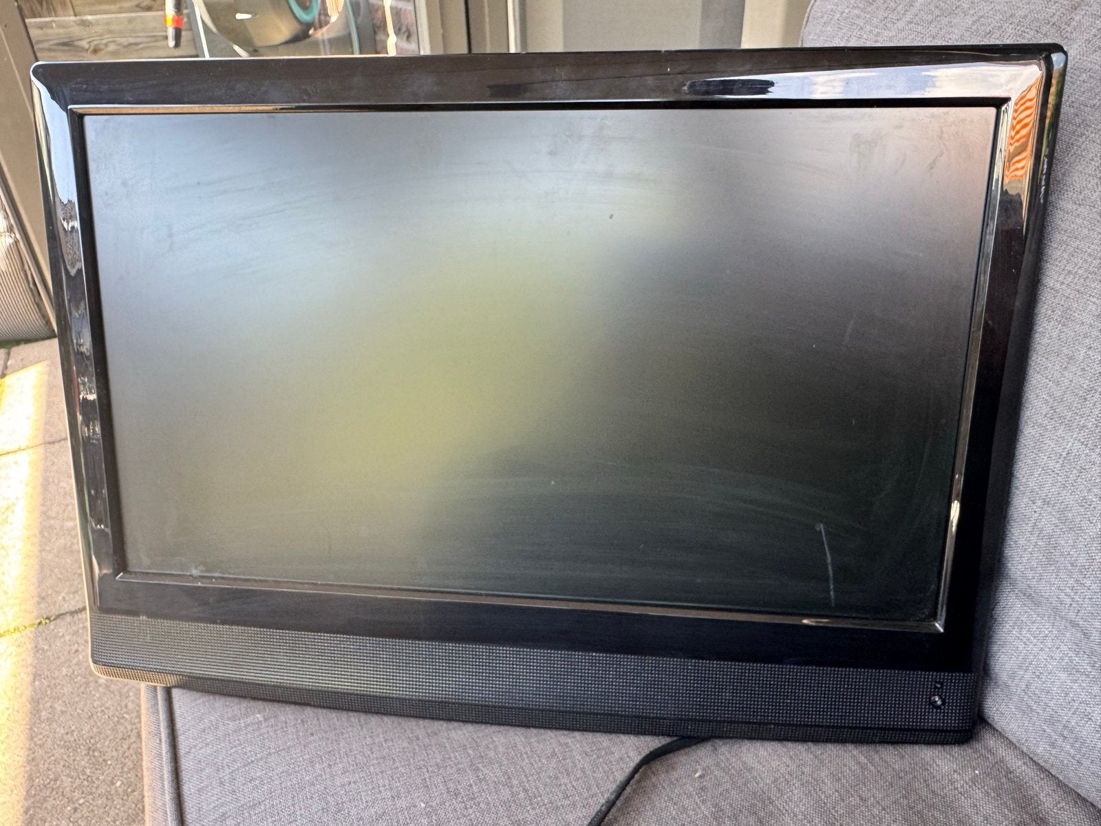 30 inch TV met ingebouwde CD/DVD-speler en muurbeugel, Audio, Tv en Foto, Televisies, Ophalen, Gebruikt, 60 tot 80 cm