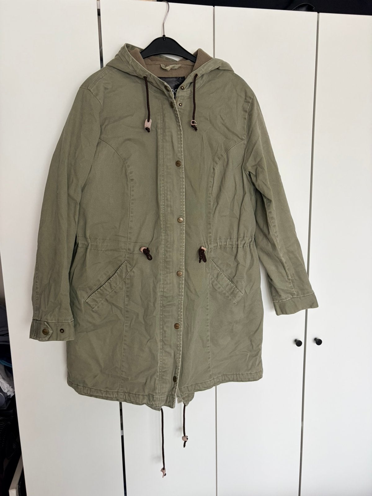 Donker groene Parka, tussenjas, maat 42, Ophalen of Verzenden, Zo goed als nieuw, Maat 42/44 (L), Groen