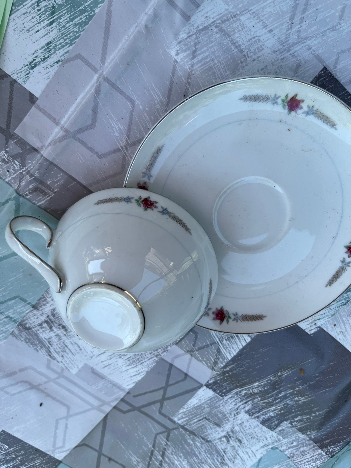 Vintage Kop en Schotel Set - Royal Stafford & Queen's, Huis en Inrichting, Keuken | Servies, Ophalen, Overige merken, Vintage