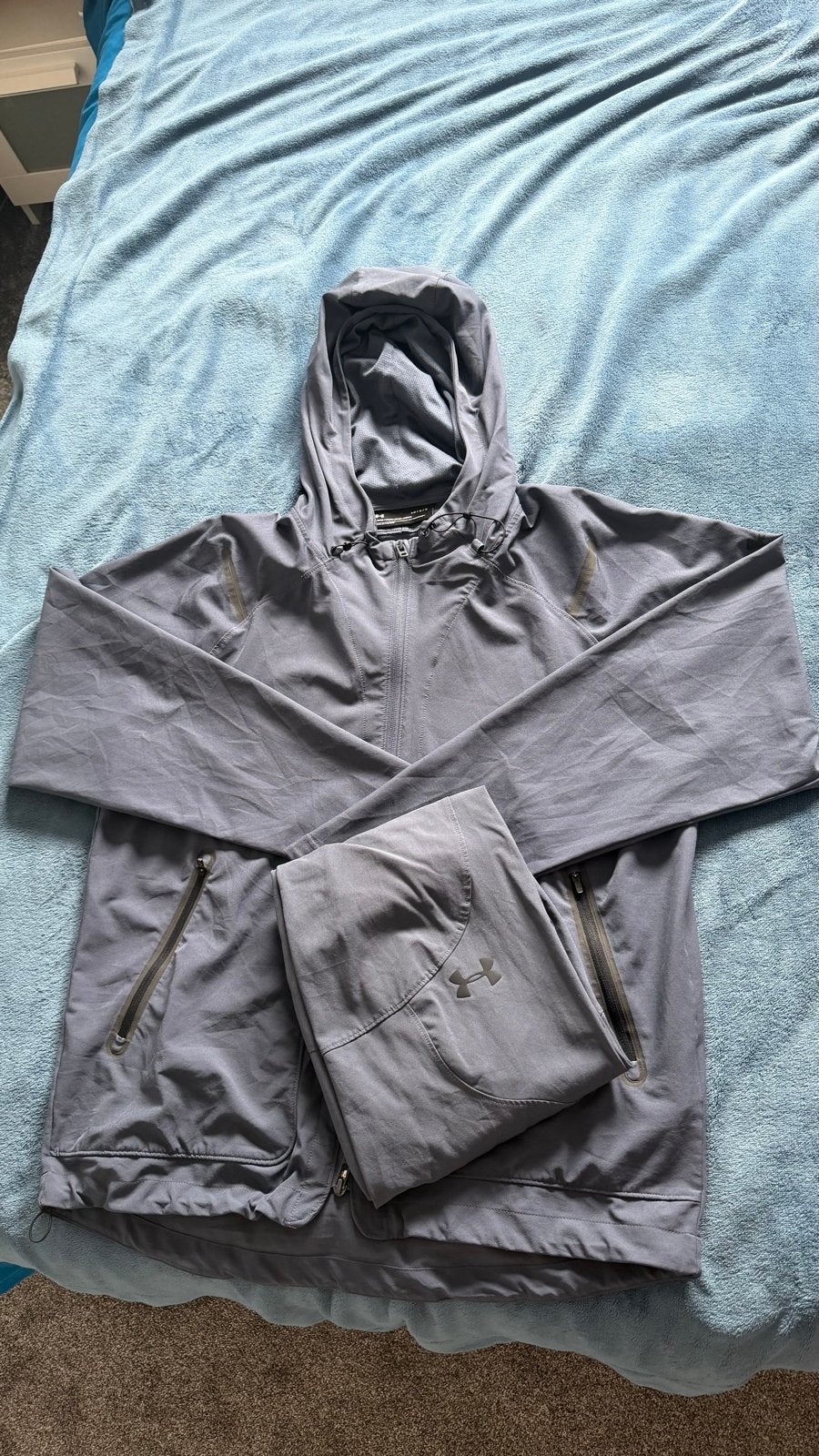 Under Armour trainingspak - Grijs - Maat L/S, Fitness, Overige maten, Ophalen of Verzenden, Zo goed als nieuw