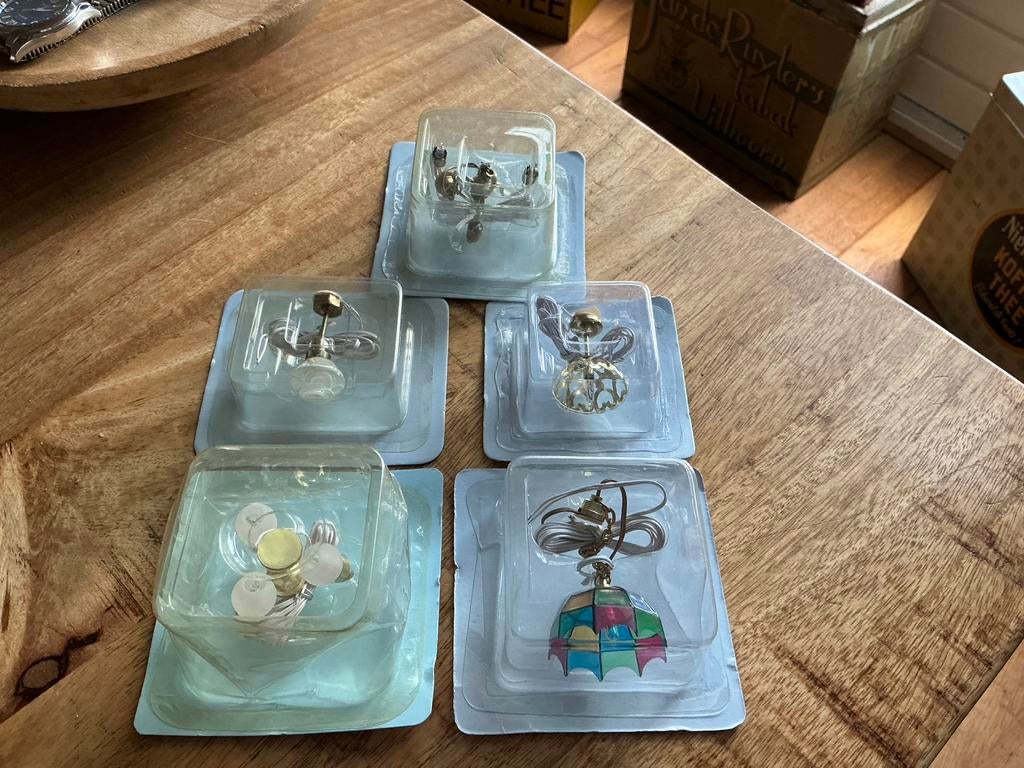 5 poppenhuis lampjes, Ophalen of Verzenden, Zo goed als nieuw, Poppenhuis