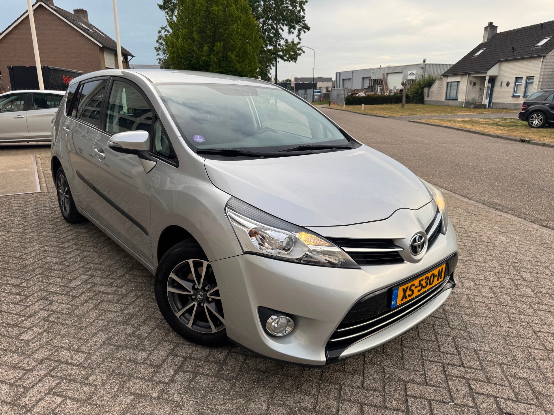 Toyota Verso 1.8 VVT-i Business Limited AUTOMAAT,Camera,Trkh, Auto's, Euro 5, Gebruikt, 4 cilinders, 1300 kg