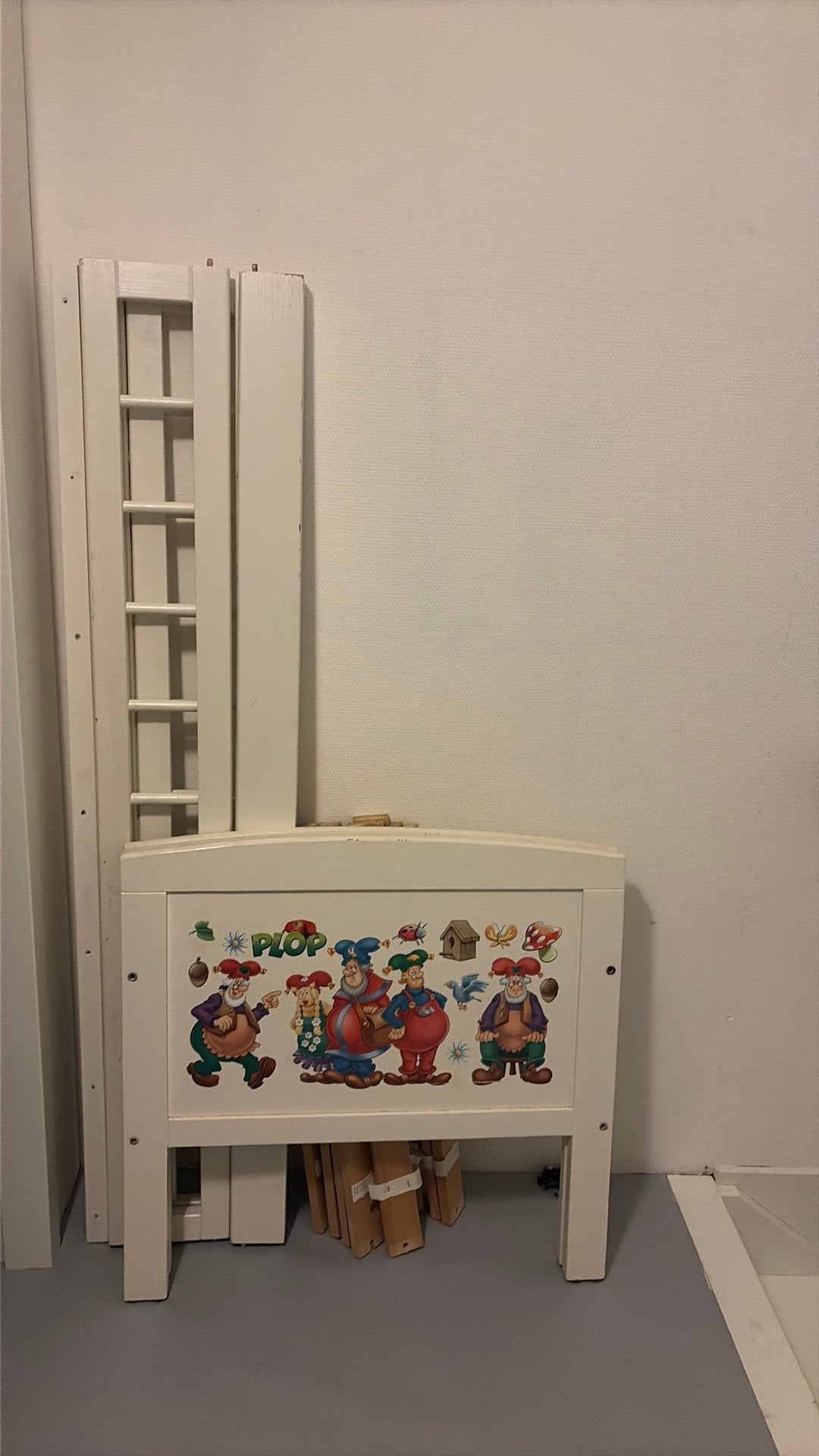 Gratis juniorbed, Kinderen en Baby's, Ophalen, 70 tot 85 cm, Zo goed als nieuw, Lattenbodem