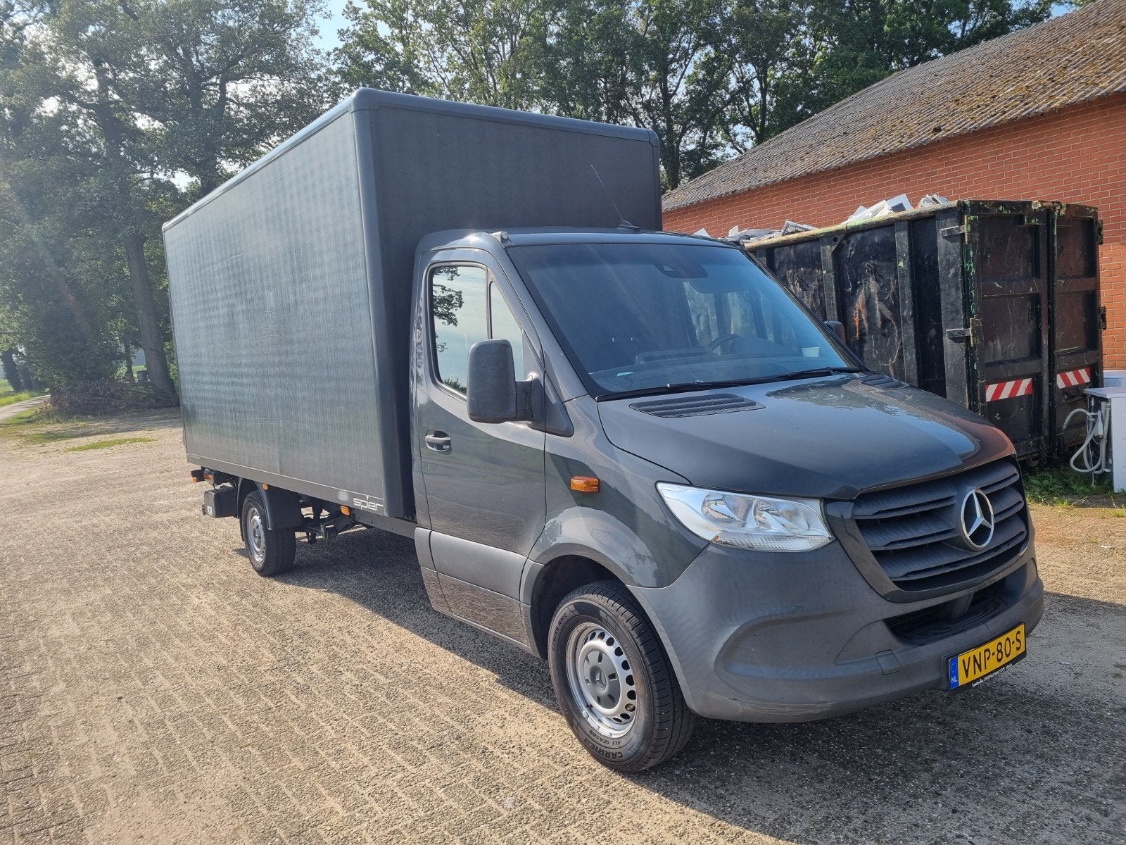 Mercedes Sprinter 516 Bakwagen met laadklep 2019 Grijs, Auto's, Bestelauto's, 13 km/l, 4 cilinders, 2000 kg, 163 pk