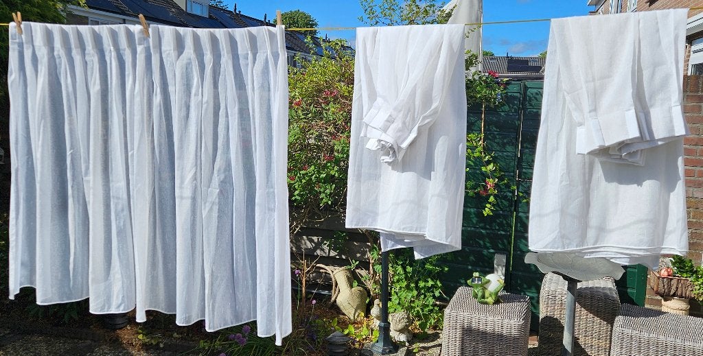 Drie korte witte vitrages, Ophalen of Verzenden, Zo goed als nieuw, Wit