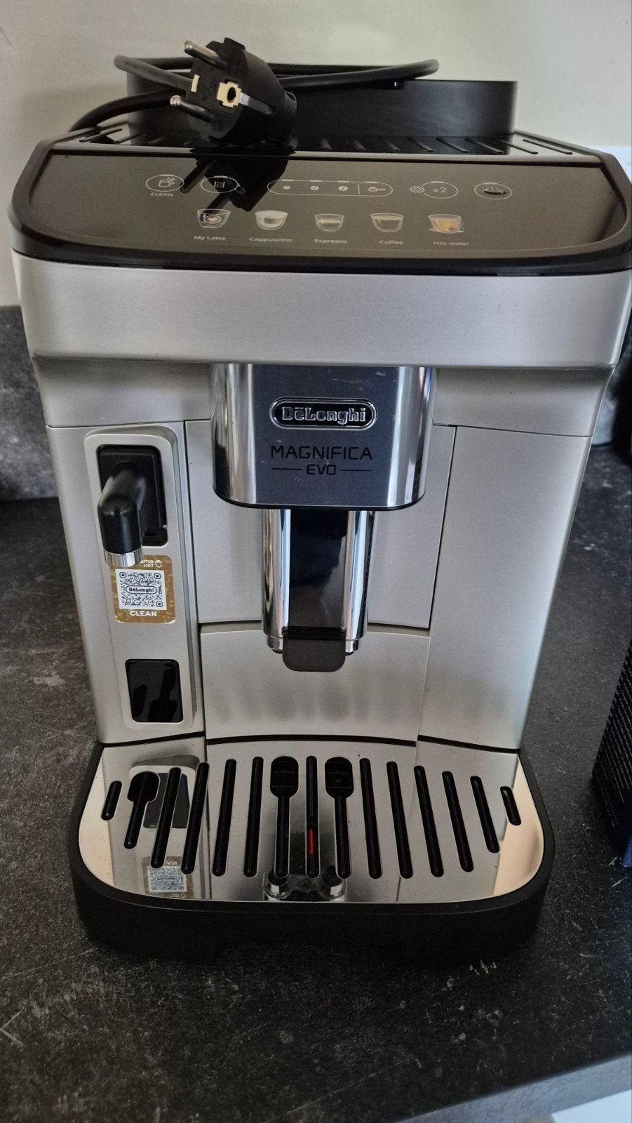 De'Longhi Magnifica Evo ECAM29X.6Y Koffiemachine, 10 kopjes of meer, Koffiemachine, Zo goed als nieuw, Afneembaar waterreservoir