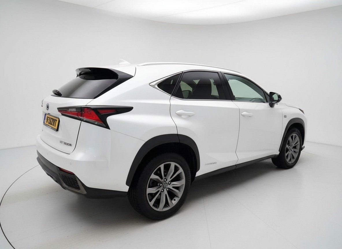Lexus NX 300h AWD F-SPORT Line | Carplay | Stoelverwarming |, Auto's, Lexus, Automaat, 12 maanden, Gebruikt, Vierwielaandrijving