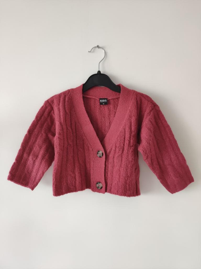 Kabel vest roze maat 86 nieuw, Kinderen en Baby's, Babykleding | Maat 86, Ophalen of Verzenden, Nieuw, Meisje, Truitje of Vestje