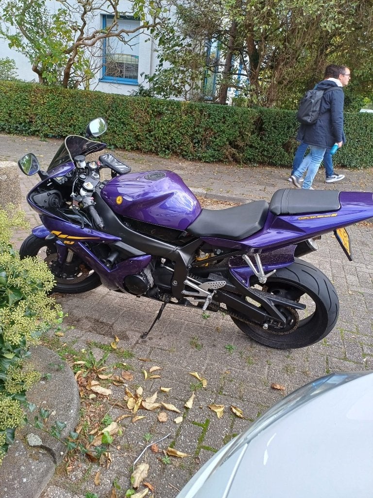 Yamaha YZF-R1 Paars - Sportieve motorfiets, Motoren, Sportuitlaat, 4 cilinders, Motorrijbewijs A, Gebruikt