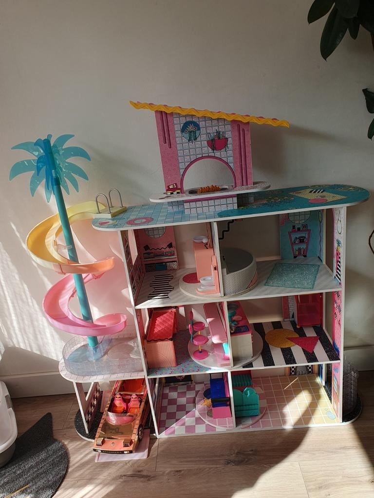 LOL poppenhuis incl. Accesoires, Kinderen en Baby's, Speelgoed | Poppenhuizen, Ophalen, Gebruikt, Poppenhuis