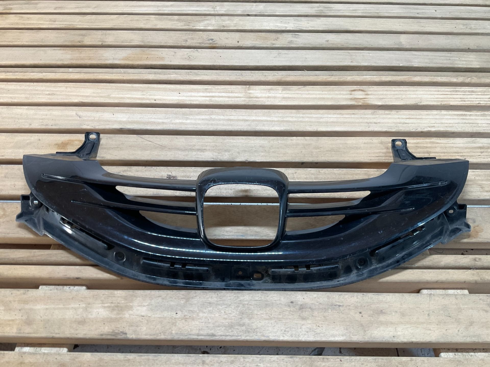 Bumper Grill Honda Civic IX 9e 71121TV0E010M1 gril B3-282, Gebruikt, Info@honda.co.jp, Ophalen of Verzenden, Minami-Aoyama 2-chome 1-1
107-8556  Tokyo