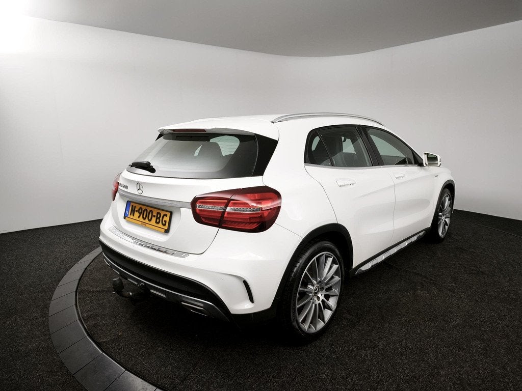 Mercedes-Benz GLA-klasse 200 Business | Trekhaak | Achteruit, Auto's, Mercedes-Benz, 15 km/l, Gebruikt, 715 kg, Wit