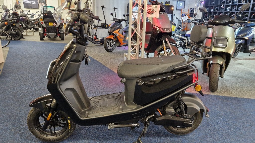 Iva S4 2.0 Bj. 08-2025 0225km, Fietsen en Brommers, Scooters | Overige merken, IVA, Maximaal 45 km/u, Elektrisch, Ophalen of Verzenden