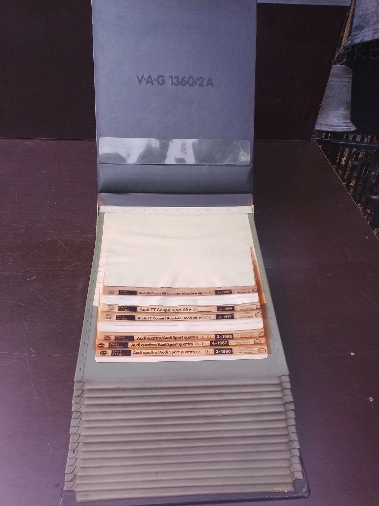 Set onderdelen Microfiches Audi in originele map vanaf 1973, Ophalen of Verzenden