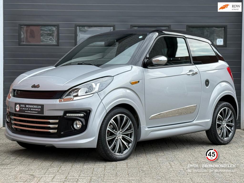 Ligier JS50L Elegance DCI Brommobiel 45km 2019 1e eig 23dkm