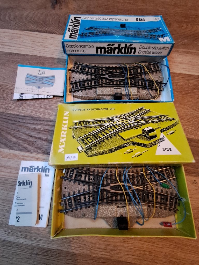 Marklin 2x kruiswissel 5128 in ovp, Wisselstroom, Gebruikt, Rails, Ophalen of Verzenden