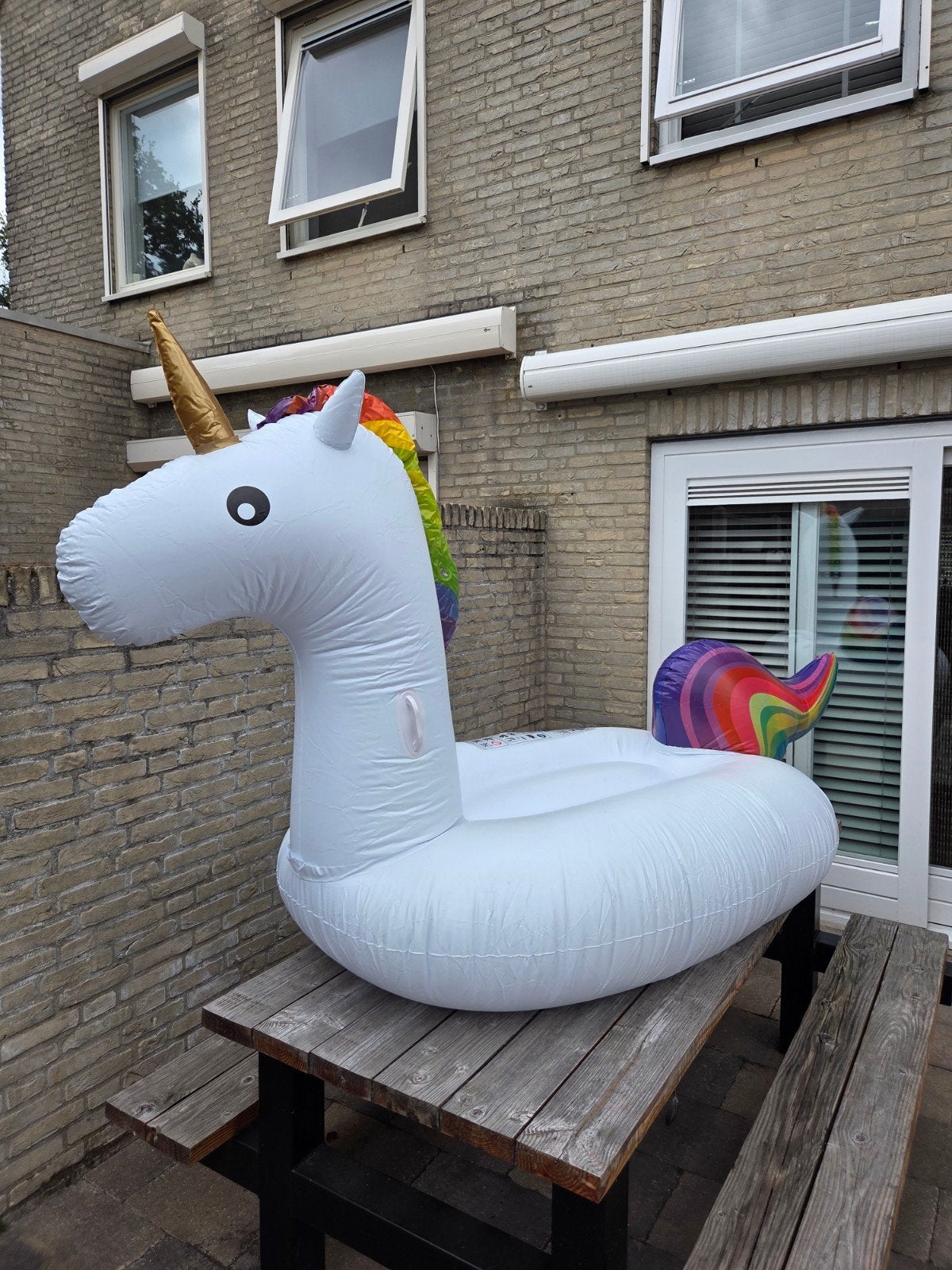 Unicorn luchtbed 140cm, Ophalen, Gebruikt