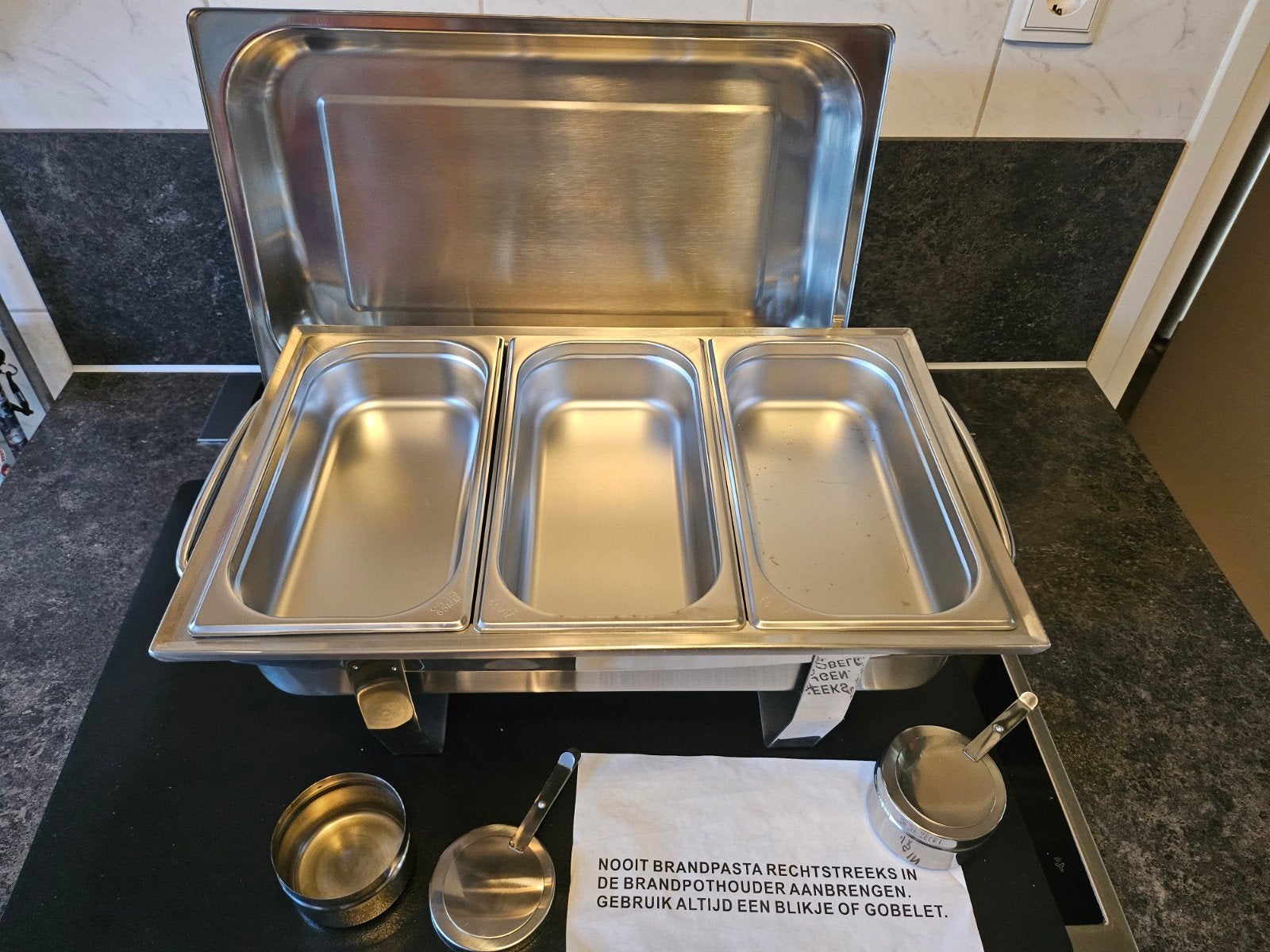Chafing dish met 3 compartimenten - RVS, Zilver, Ophalen of Verzenden, Metaal, Overige merken