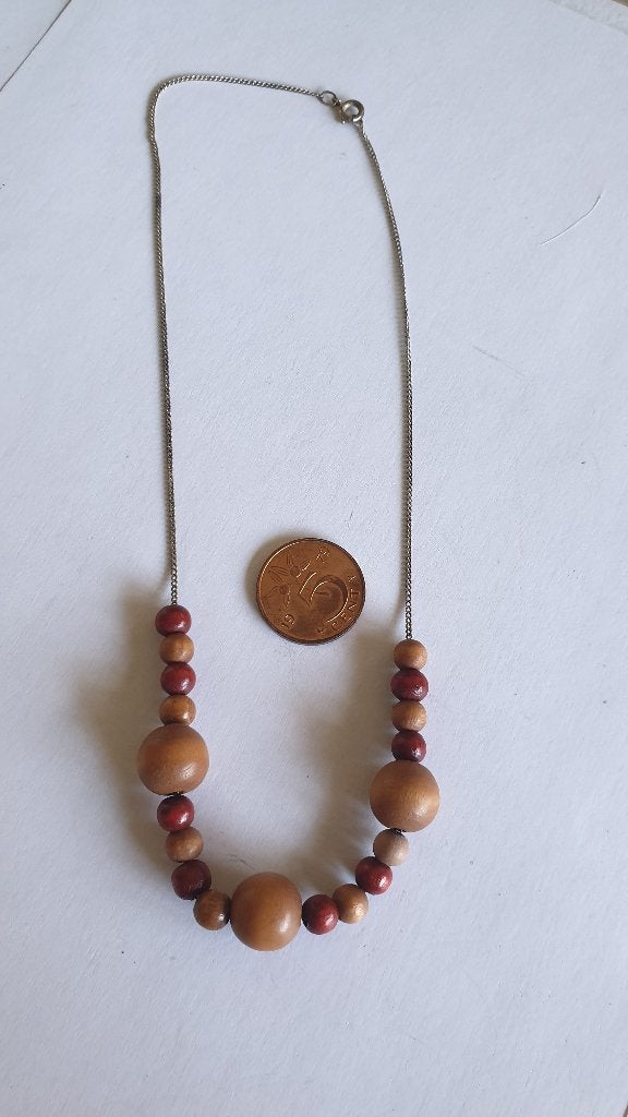 0451 fijn kettinkje met houten kraaltjes, Verzenden, Nieuw, Bruin, Zilver