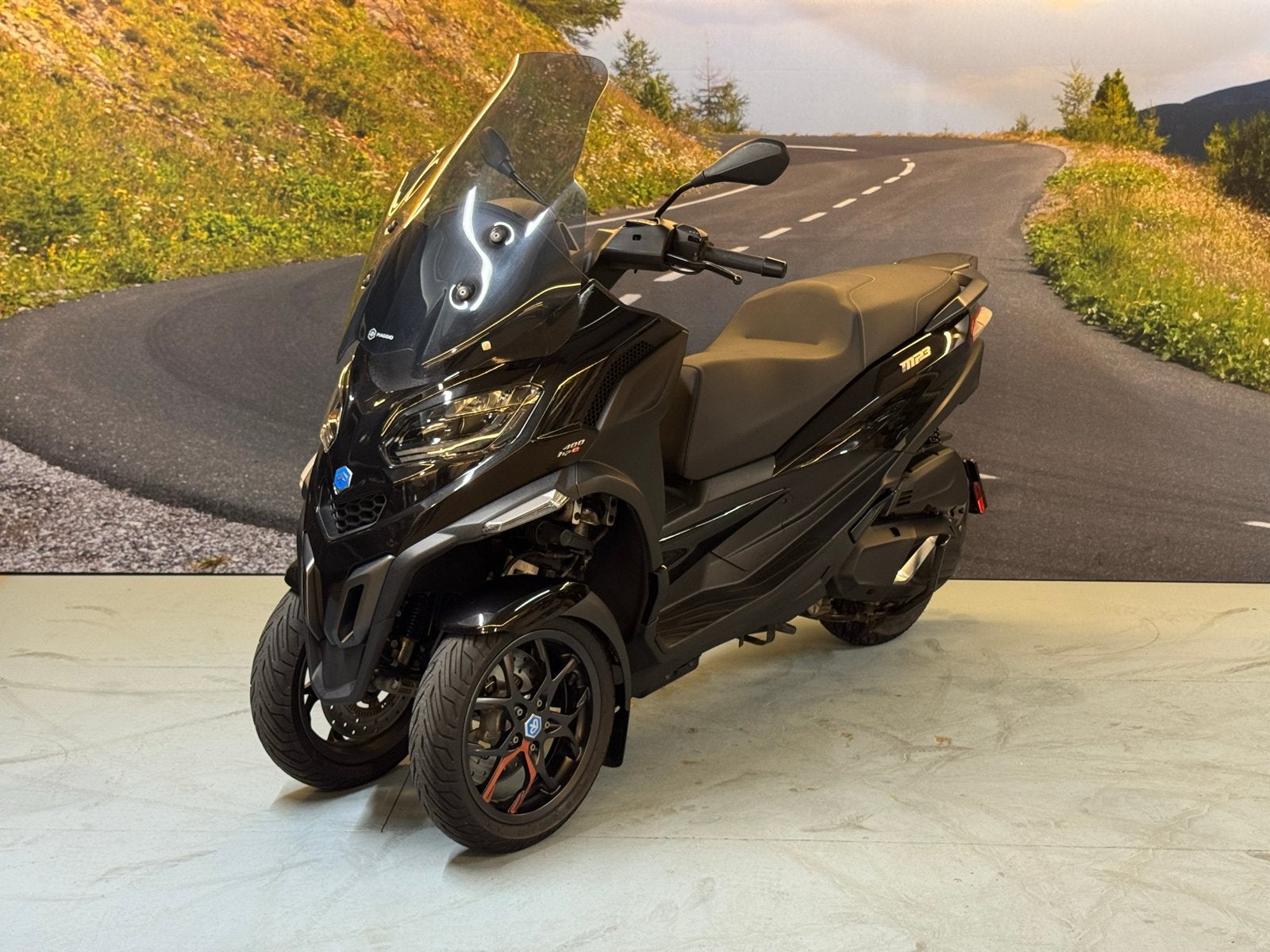 Piaggio MP3 400 HPE ABS ASR - Nieuw model 2024, Scooter, Occasion, Bedrijf, Minimaal motorrijbewijs A2