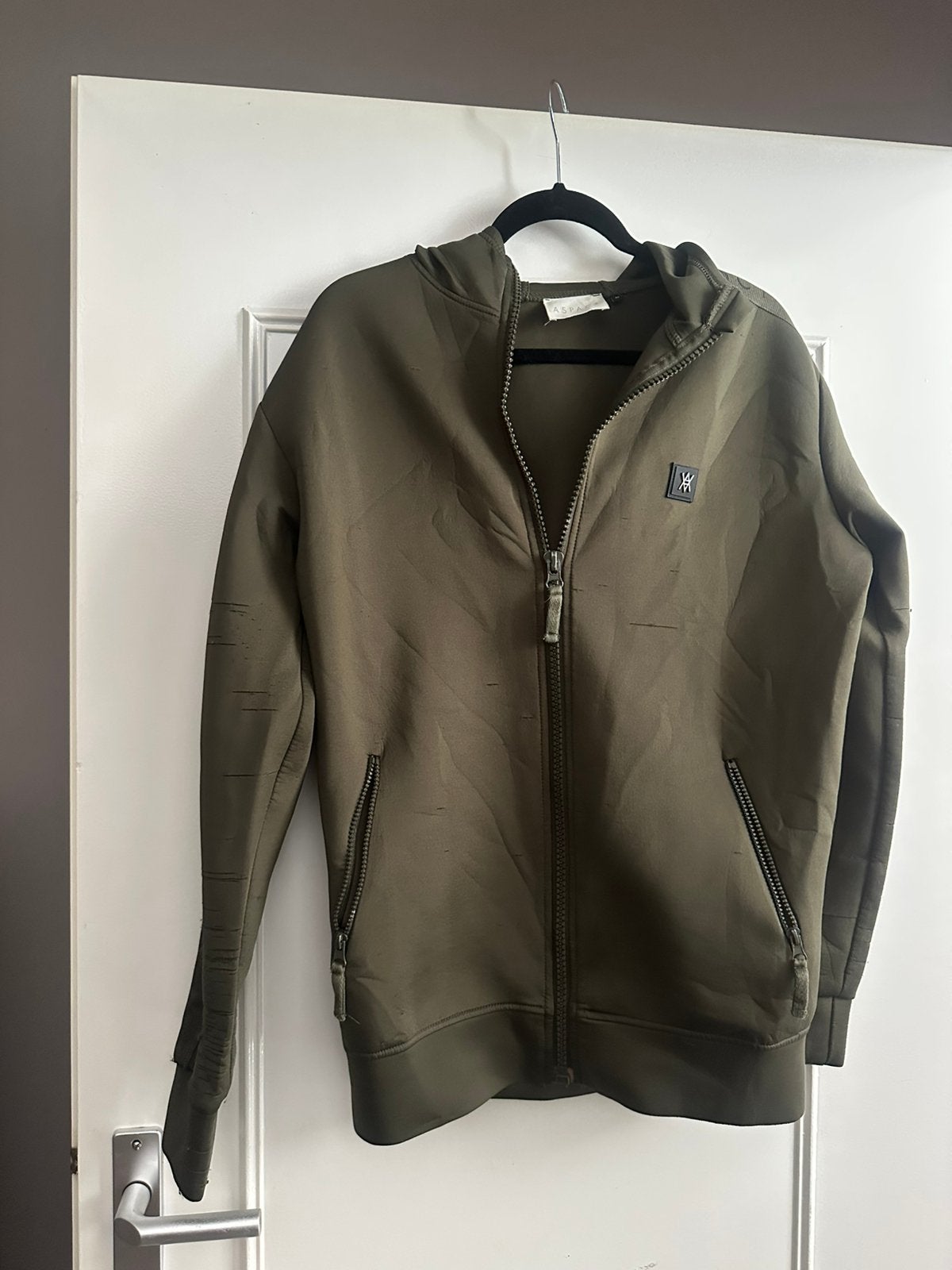 Groen trainingsvest met capuchon van Aspact - maat M, Kleding | Heren, Ophalen of Verzenden, Gedragen, Maat 48/50 (M), Groen