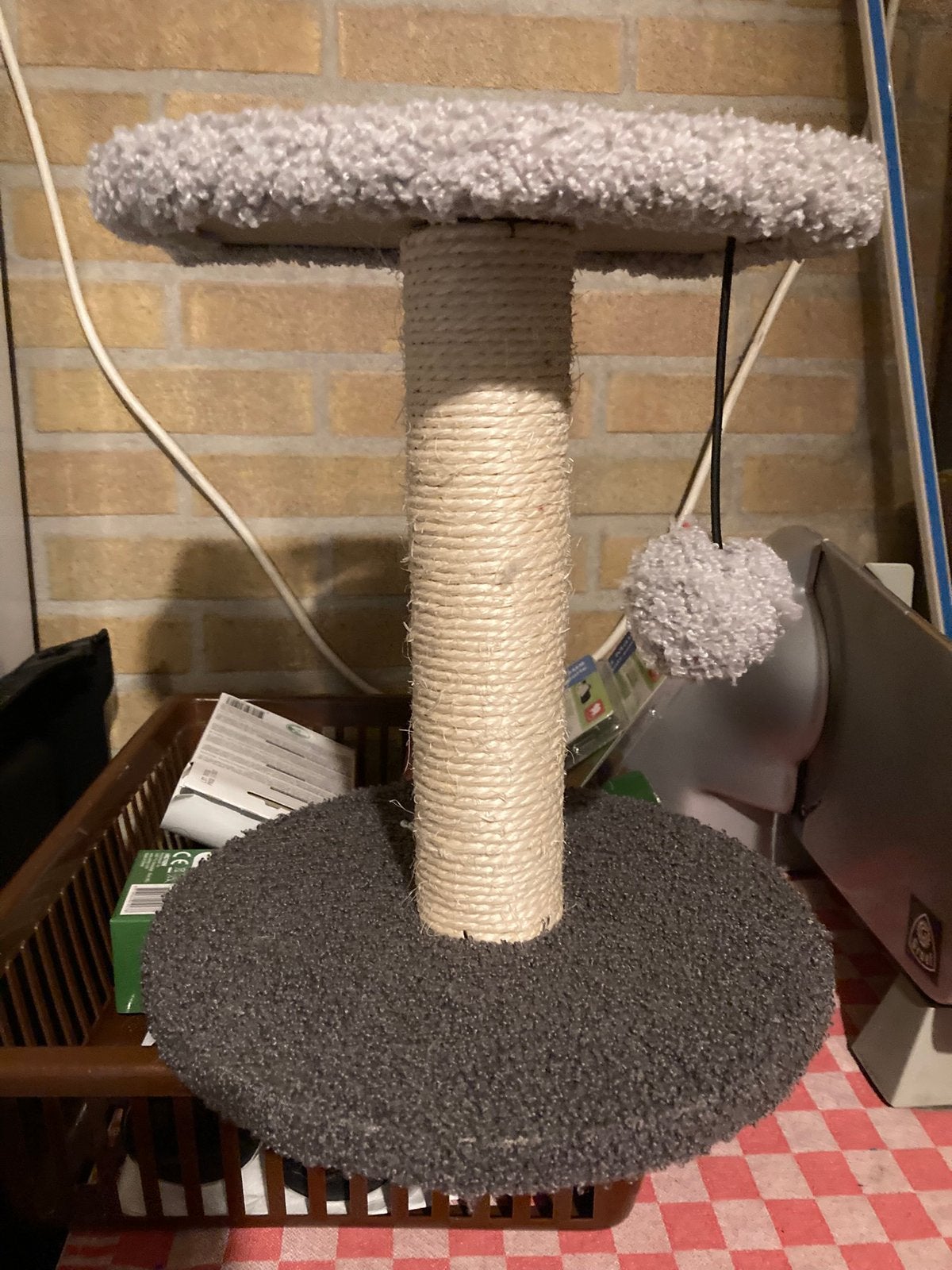 Van alles voor de kat en de poesjes, Ophalen of Verzenden, Zo goed als nieuw