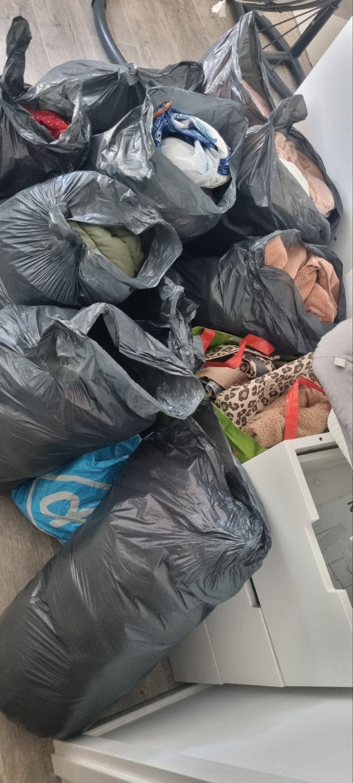 Grote partij kleding VROUW en baby, Ophalen