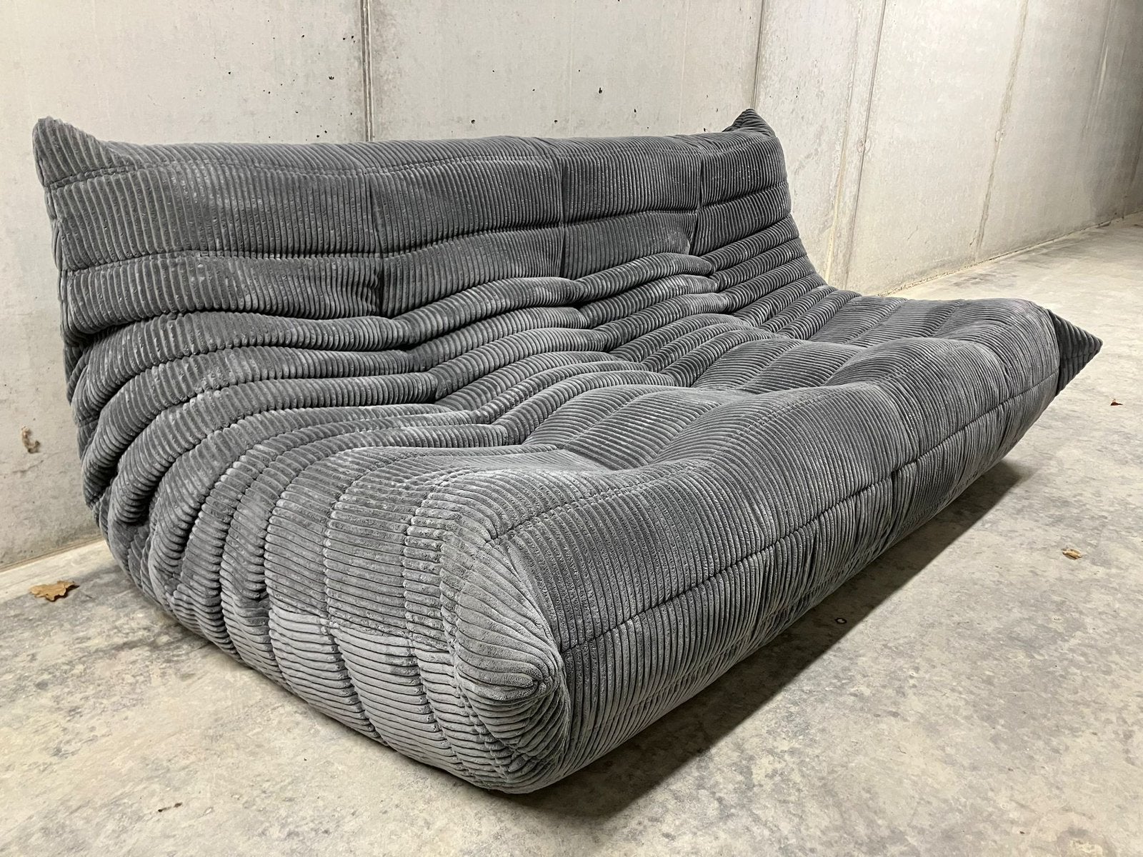 Togo 3zit en ottoman Anthracietgrijze ribfluweel, Huis en Inrichting, Ophalen of Verzenden, Ligne roset togo