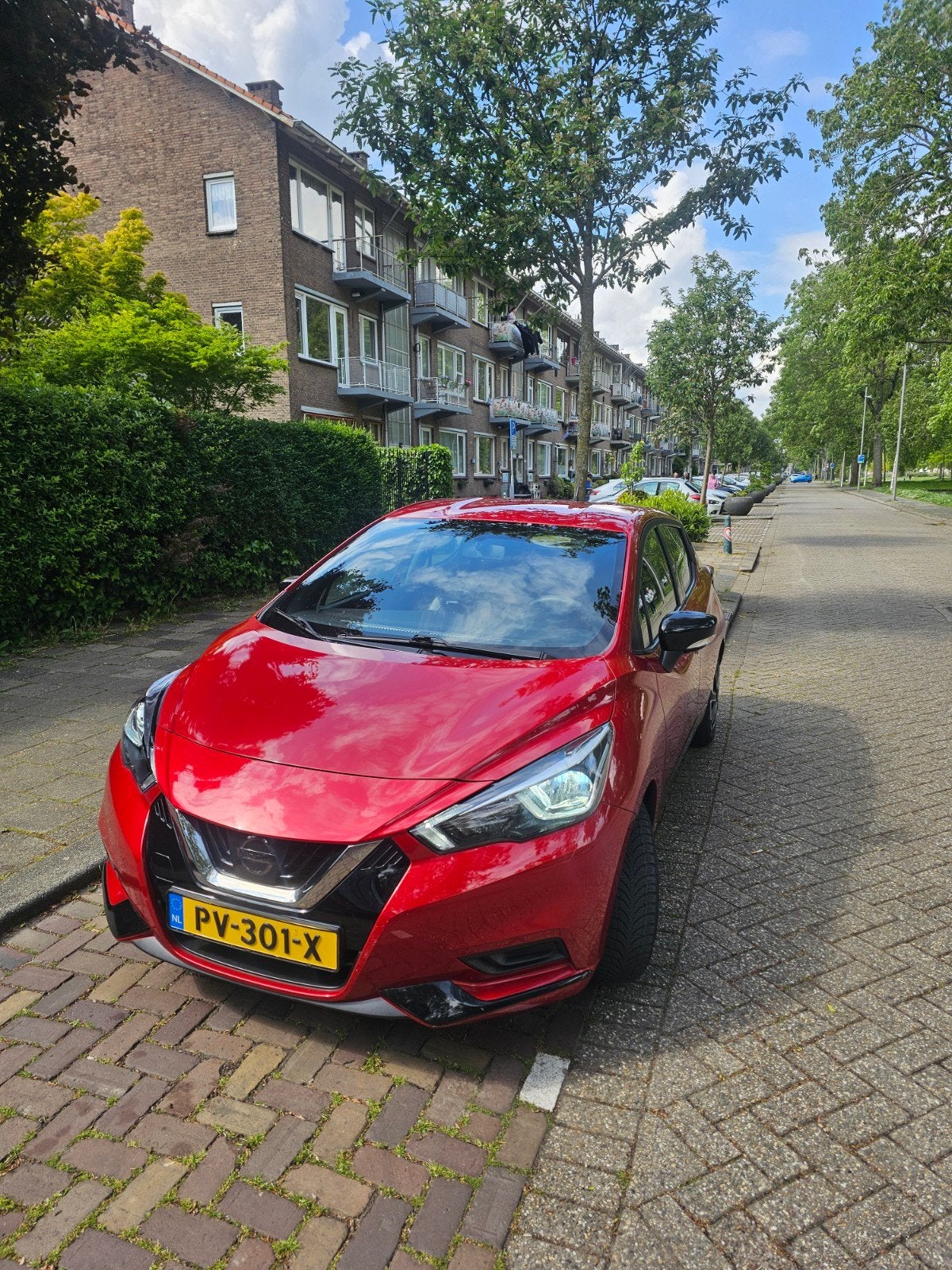 Nissan Micra 1.0 5D 2017 Rood, Origineel Nederlands, Micra, Handgeschakeld, 70 pk