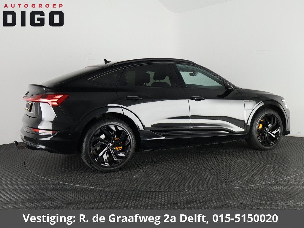 Audi e-tron Sportback 55 Quattro S Edition 95 kWh | Matrix L, Auto's, Audi, Automaat, 131 €/maand, 95 kWh, Zwart