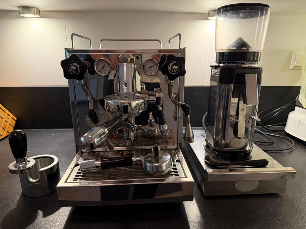 ECM espresso machine complete set, Witgoed en Apparatuur, Koffiezetapparaten, Zo goed als nieuw, Espresso apparaat, 10 kopjes of meer