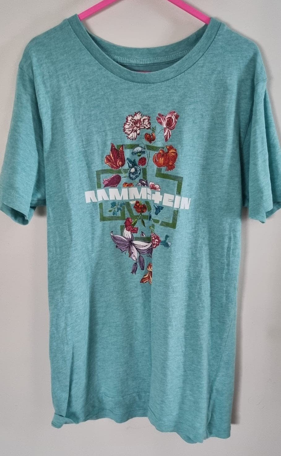 Rammstein tshirt met logo en bloemen 134 - 146 9 - 11 jaar, Ophalen of Verzenden, Gebruikt, Meisje, Shirt of Longsleeve