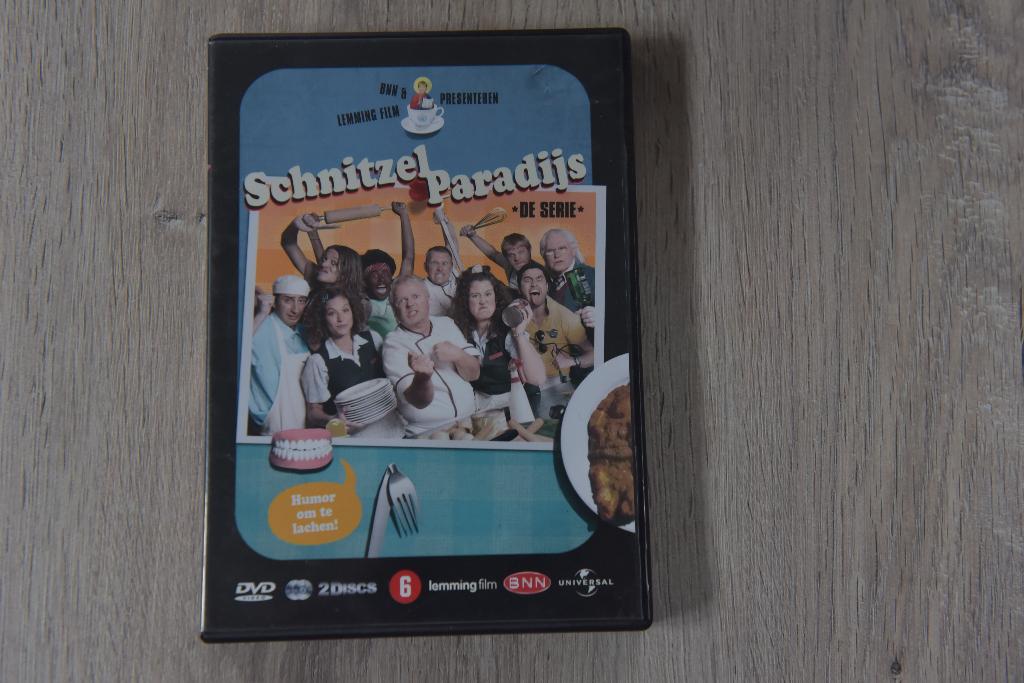 SCHNITZEL PARADIJS --- DE SERIE 2DVDbox, Cd's en Dvd's, Verzenden, Zo goed als nieuw, Vanaf 6 jaar, Boxset