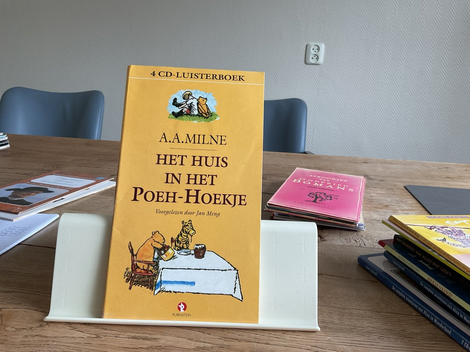 A.A. Milne - Het huis in het Poeh-hoekje, Ophalen of Verzenden, A.A. Milne