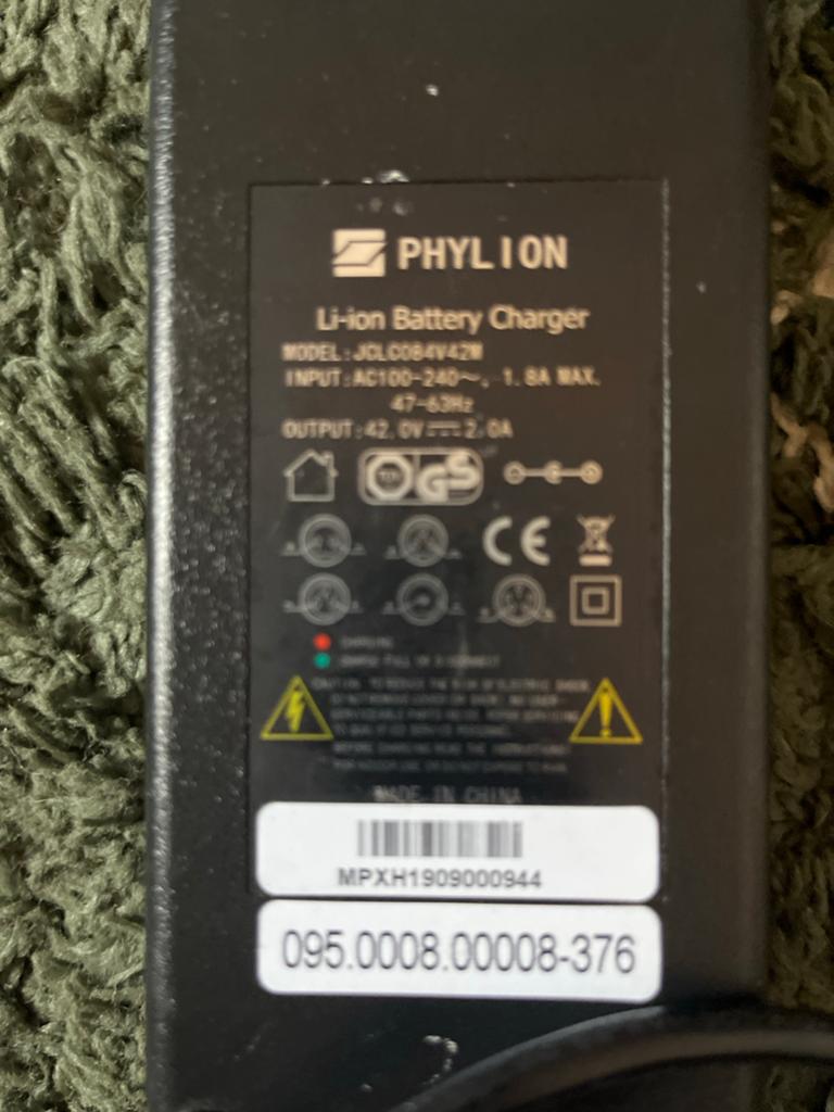 Phylion Li-ion Batterijlader 42V 2A & 54.6V 2A, Ophalen of Verzenden, Gebruikt
